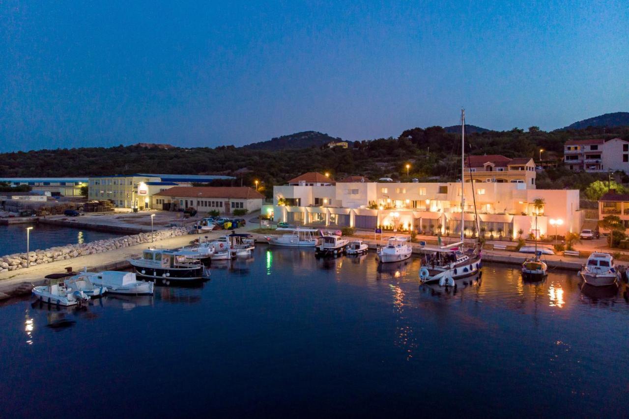 Maiora Luxury Island Suites Сали Екстер'єр фото